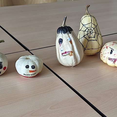 Halloween-K&uuml;rbisse